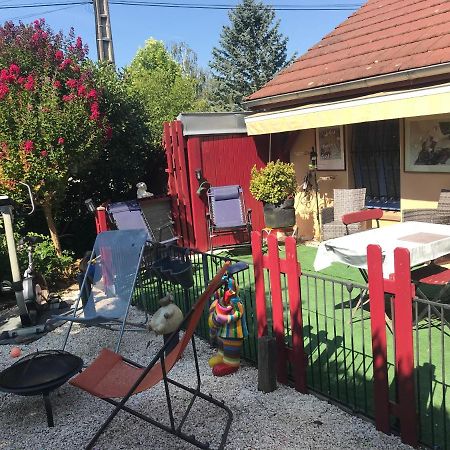 Villa Le Jardin De Theleme "Charme Discret Pour Un Nid Douillet" Mazille Exterior foto